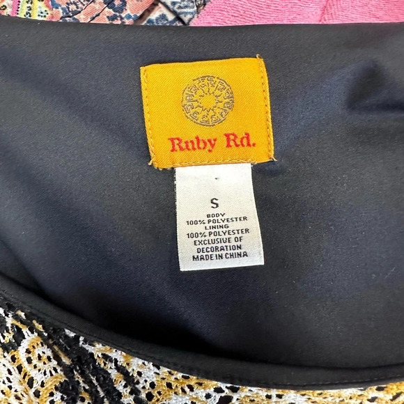 Ruby Rd. Floral Boho Top - Picture 4 of 4